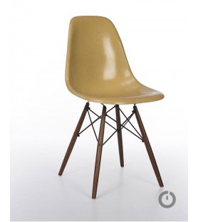 Chaise Eames Dark Ochre 